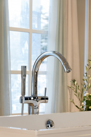 Grohe Grandera 23318000 Смеситель для ванны напольный