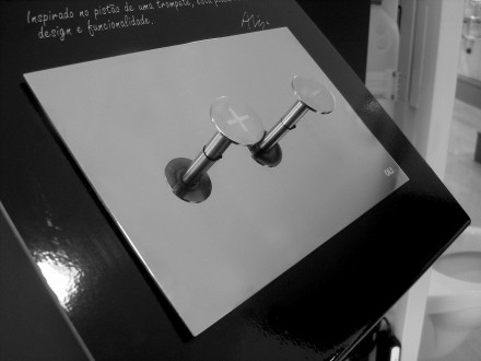 Oli Trumpet 046198 кнопка смыва хром матовый