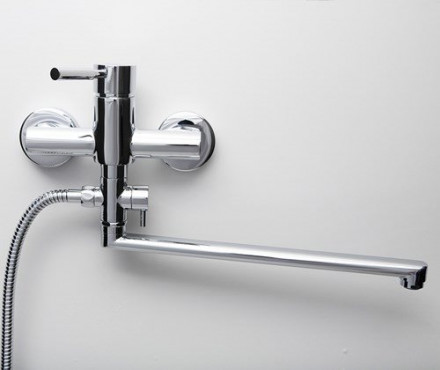 Wasserkraft Main 4102L Смеситель для ванны с длинным изливом