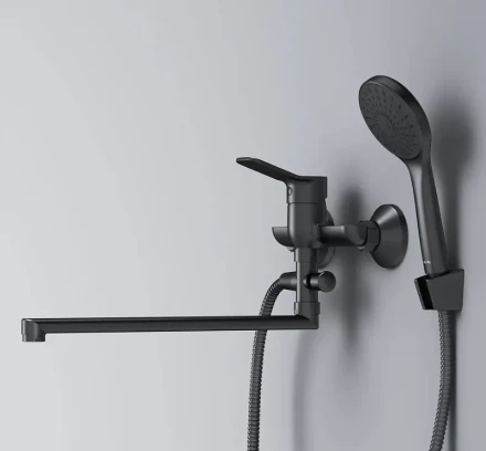AM.PM X-Joy F85A90122 Смеситель для ванны и душа с длинным изливом и душевым набором черный