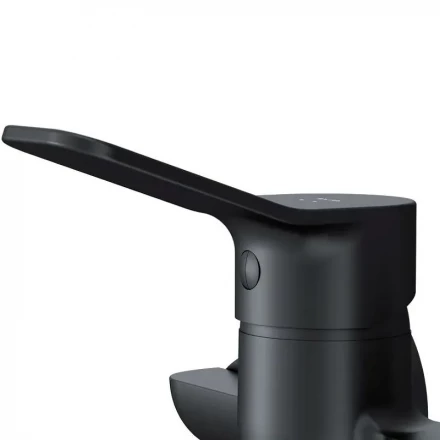 AM.PM X-Joy F85A90122 Смеситель для ванны и душа с длинным изливом и душевым набором черный