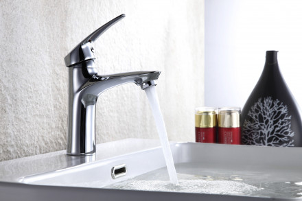 Lemark Linara LM0406C смеситель для раковины