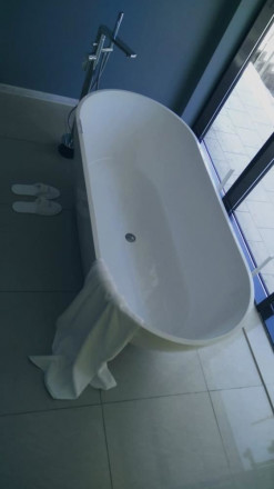 Aquastone Бали 170 Ванна из искусственного камня