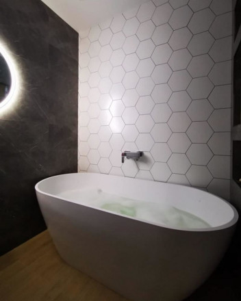 Aquastone Бали 170 Ванна из искусственного камня