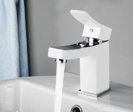 Wasserkraft Aller 1063WHITE Смеситель для раковины