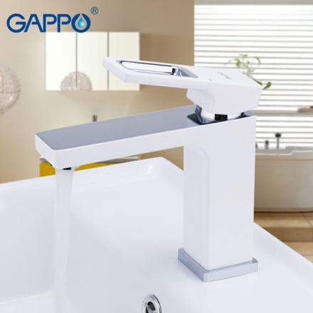 Gappo G1017-1 Смеситель для раковины с гигиенической лейкой